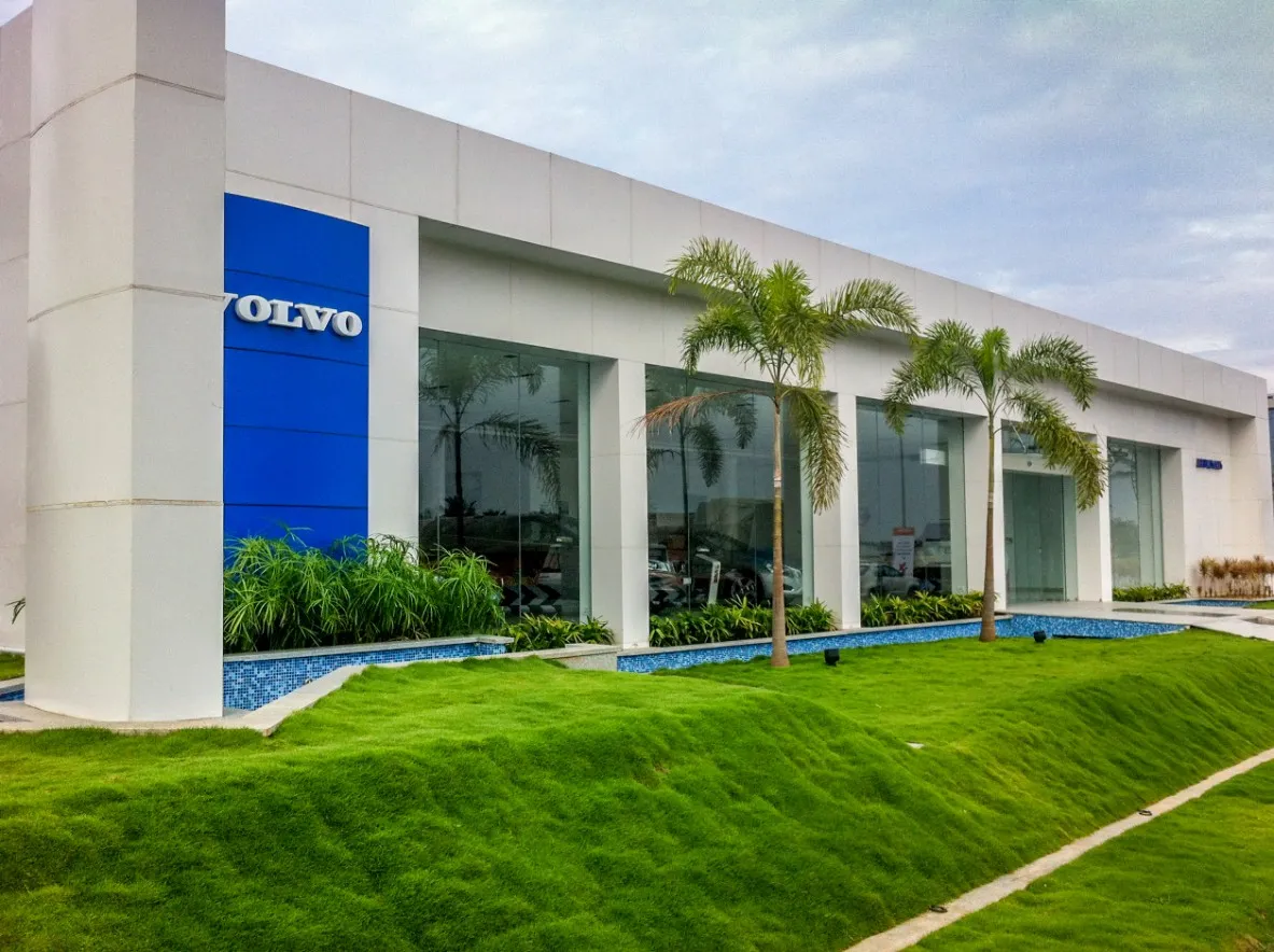 Volvo Car Showroom 1 project preview
